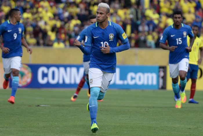 Neymar fez o primeiro gol da seleção brasileira