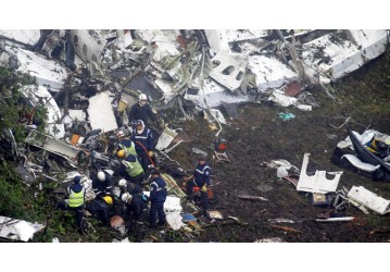 Avião da Chapecoense levava 22 profissionais da imprensa; veja lista de passageiros
