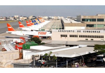 Aena assina contrato de concessão de 11 aeroportos no Brasil