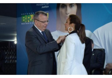 Ivete recebe título de embaixadora da campanha contra o tráfico de pessoas