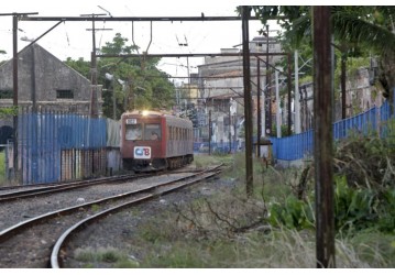 Trem do Subúrbio deixa de operar para o início das obras do VLT