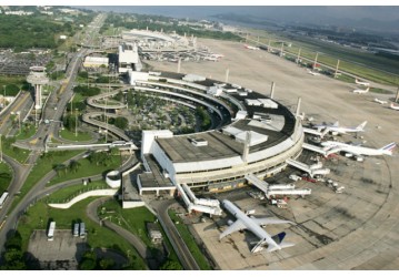 Anac reajusta teto de tarifas de aeroportos Galeão e Confins