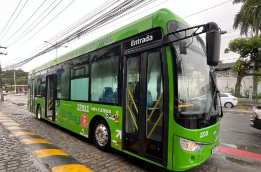 Salvador amplia testes com novos ônibus elétricos