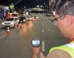 Prefeitura verifica funcionamento de radar 