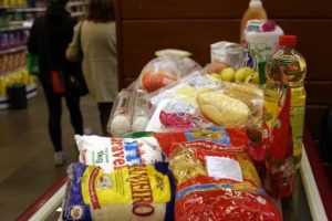 A Cesta Básica de Salvador, calculada pela Superintendência de Estudos Econômicos e Sociais da Bahia